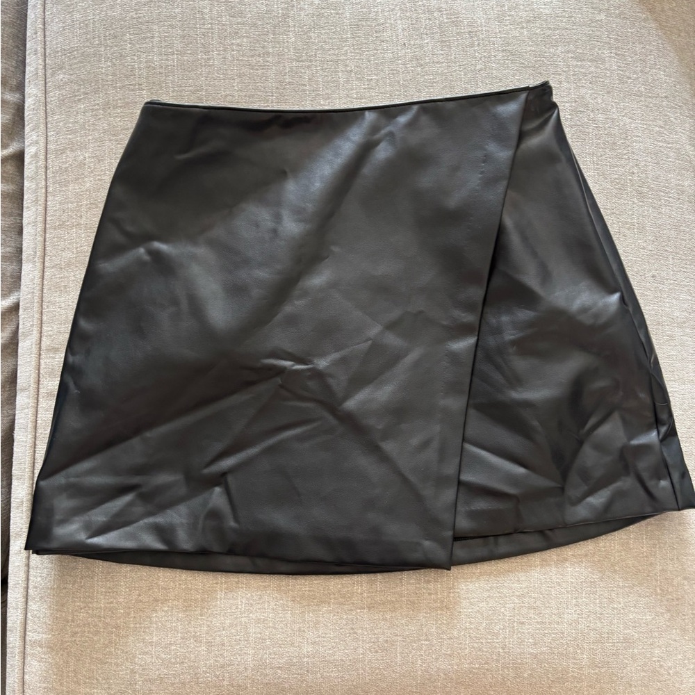 Abercrombie Faux Leather Skort